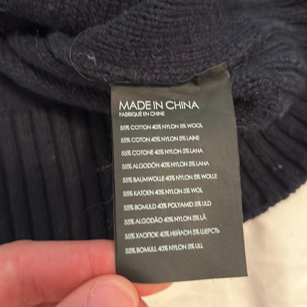 Club Monaco Fisherman Sweater - Picture 3 of 4